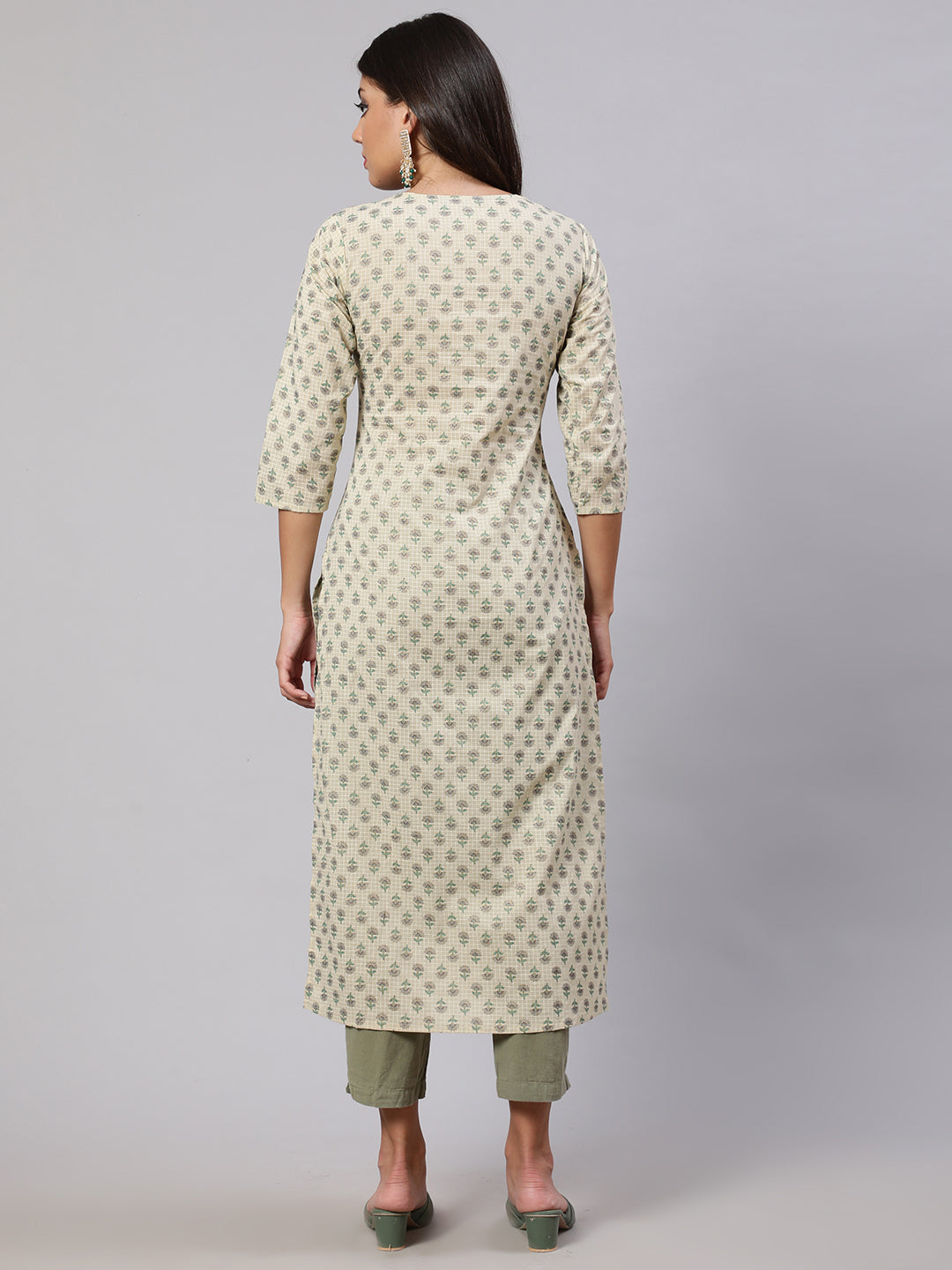Women's Cream Printed Straight Kurta With Three Quarter Sleeves - Nayo Clothing