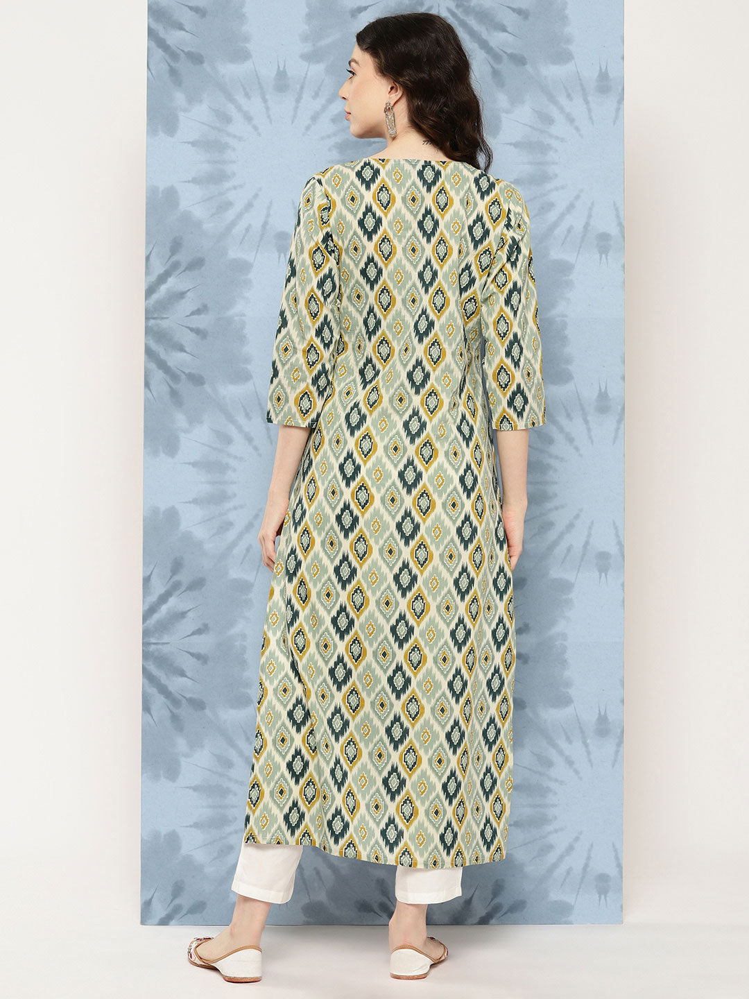 Women's Multi Ikat Printed Straight Kurta with Three Quarter Sleeves - Nayo Clothing