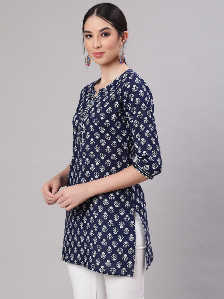 Women's Blue Straight Tunic With Three Quaretr Sleeves