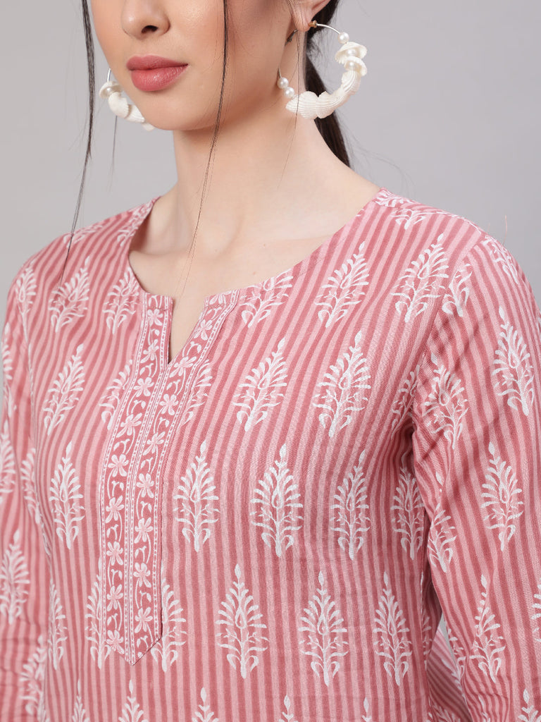 Women's Pink Straight Tunic With Three Quaretr Sleeves
