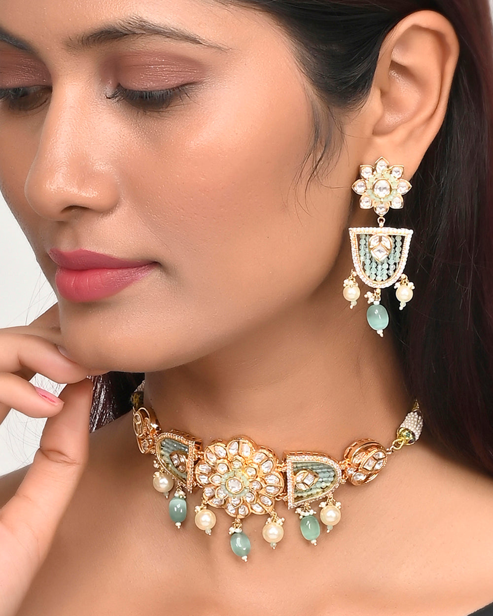 Women's Faux Kundan And Pearls Gold Toned Opulent Jewellery Set - Voylla