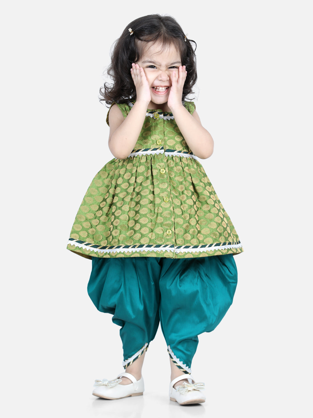 Girl's Green Color Jacquard Top with Dhoti  - NOZ2TOZ KIDS