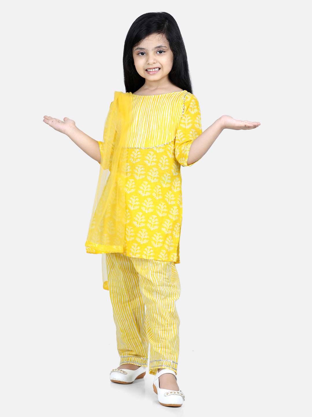Girl's Yellow Color Pure Cotton Printed Kurti with Pant  - NOZ2TOZ KIDS