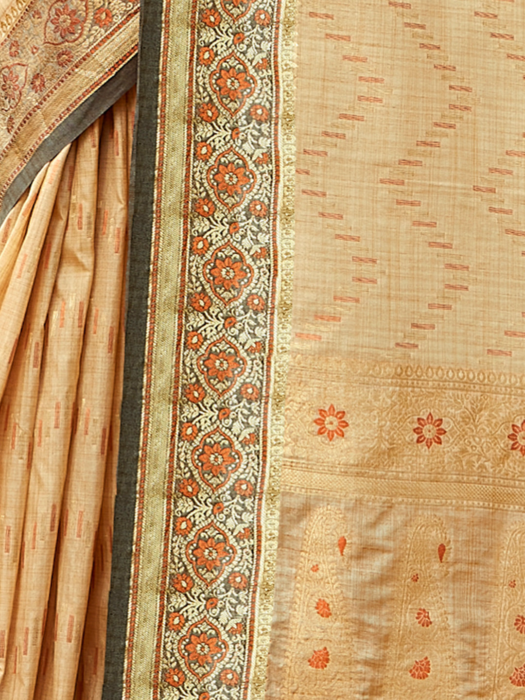 Women's Cream Silk Woven Zari Work Traditional Saree - Sangam Prints