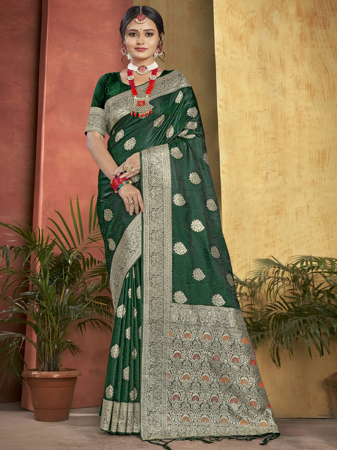 Women's Dark Green Banarasi Silk Woven Work Traditional Tassle Saree - Sangam Prints