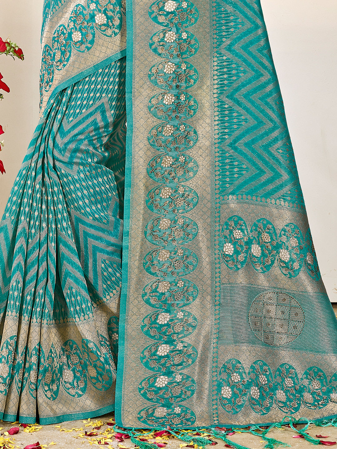 Women's Sea Green ORGANZA Woven Zari Work Traditional Tassle Saree - Sangam Prints