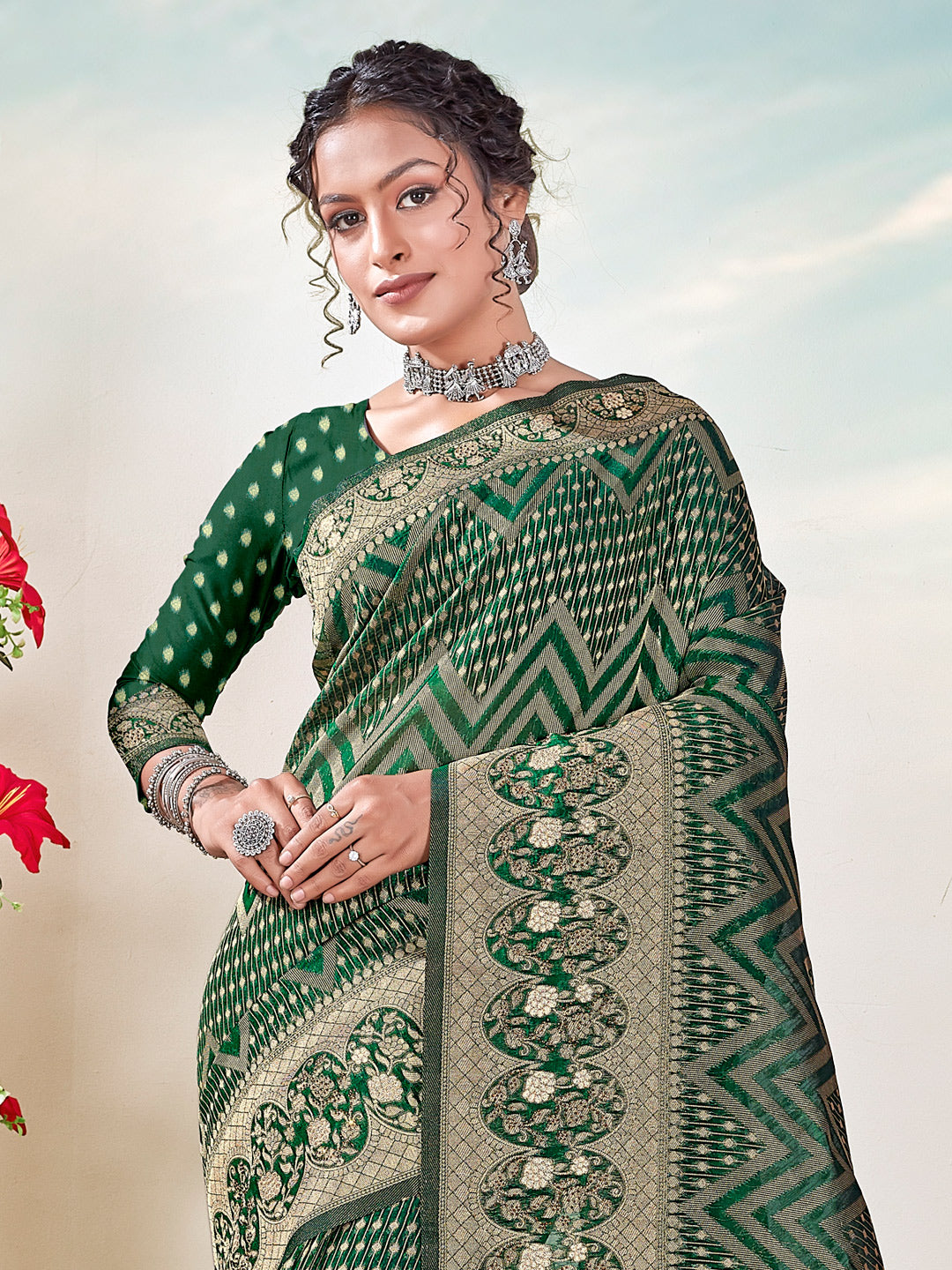 Women's Green ORGANZA Woven Zari Work Traditional Tassle Saree - Sangam Prints