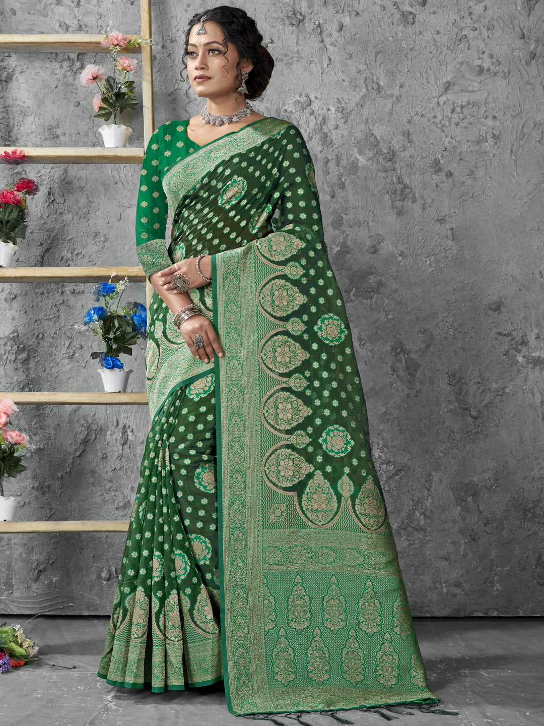 Women's Green Cotton Woven Zari Work Traditional Tassle Saree - Sangam Prints