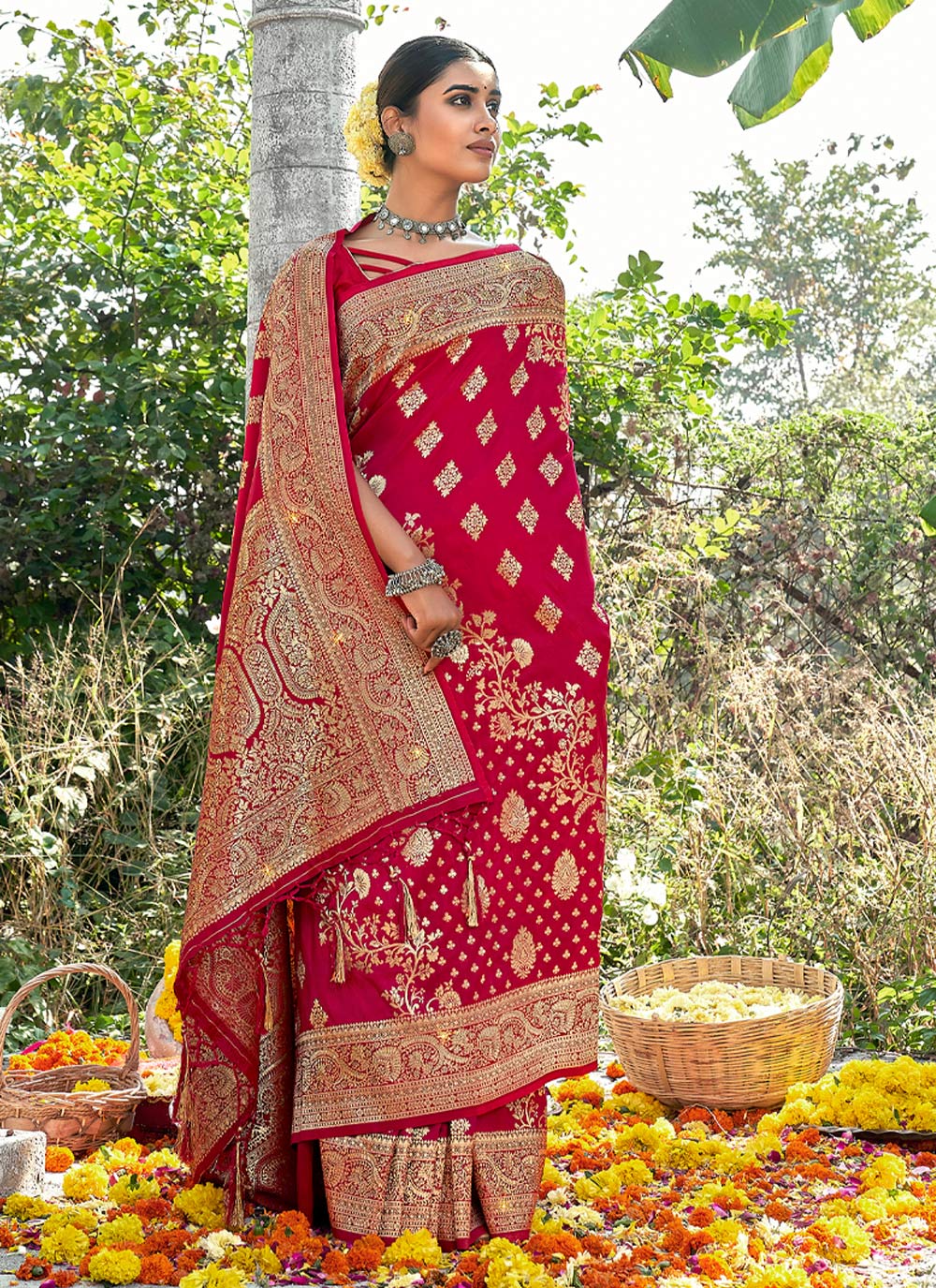 Women's Magenta Banarasi Silk Siroski Stone Work Traditional Tassle Saree - Sangam Prints
