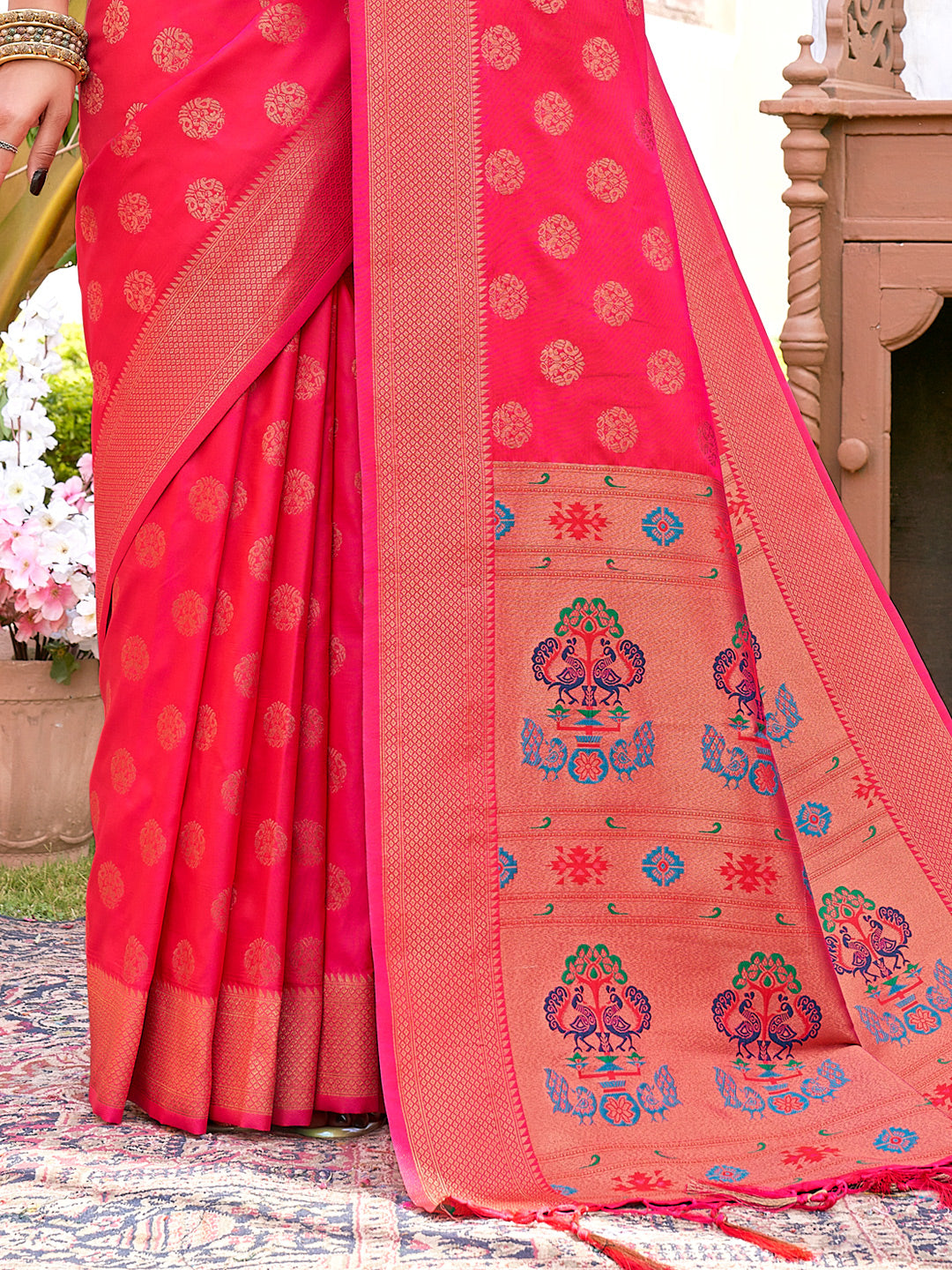 Women's Pink BANARASI SILK Woven Zari Work Traditional Tassle Saree - Sangam Prints