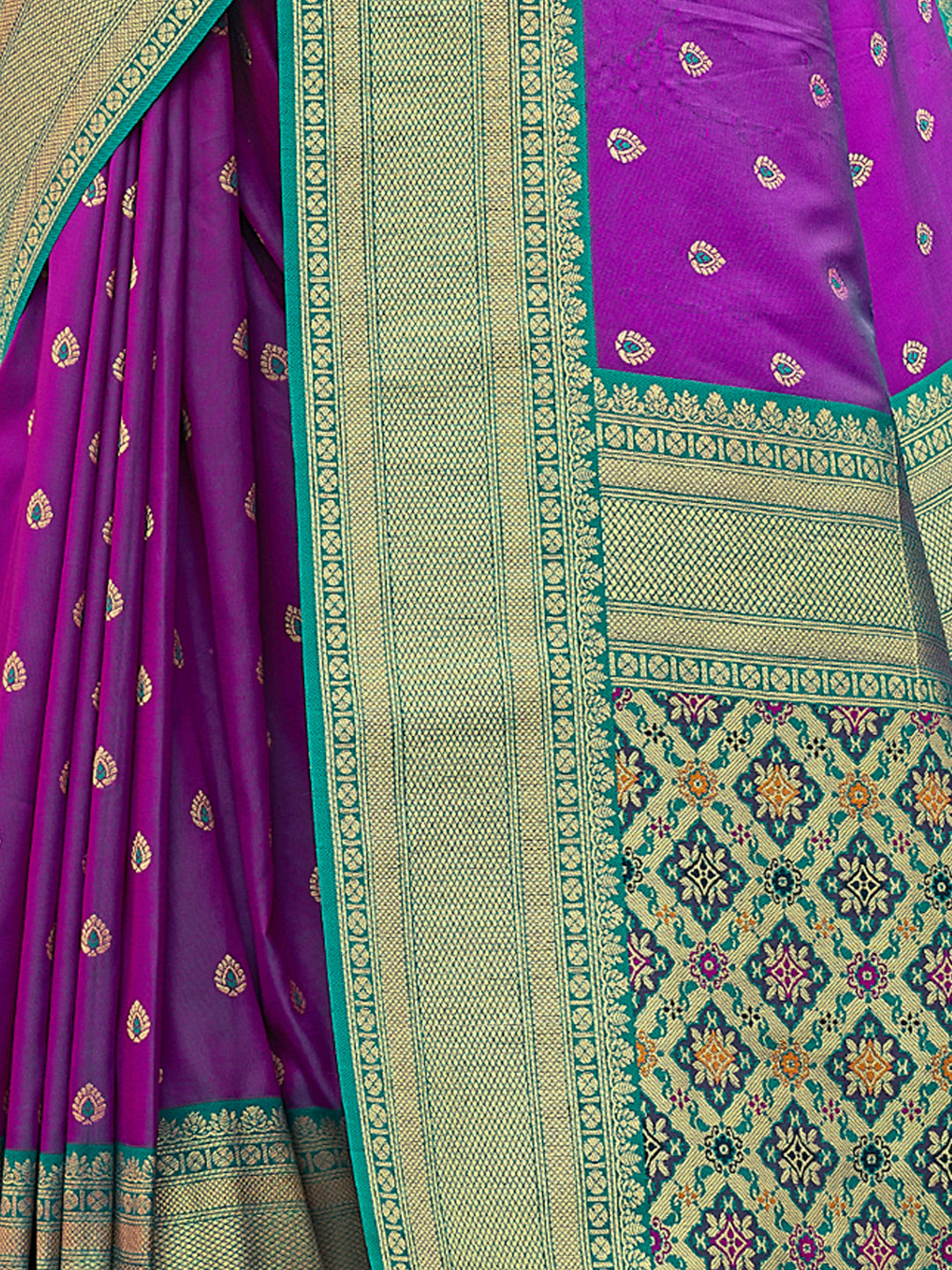 Women's Purple PATOLA SILK Woven Zari Work Traditional Tassle Saree - Sangam Prints
