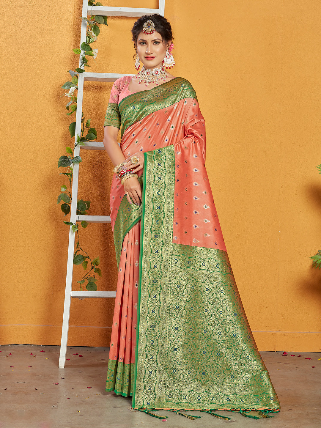 Women's Light Green Banarasi Silk Woven Work Traditional Tassle Saree - Sangam Prints