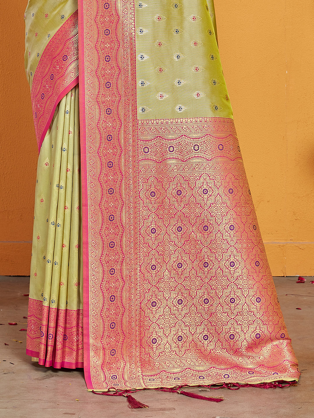 Women's Peach Banarasi Silk Woven Work Traditional Tassle Saree - Sangam Prints