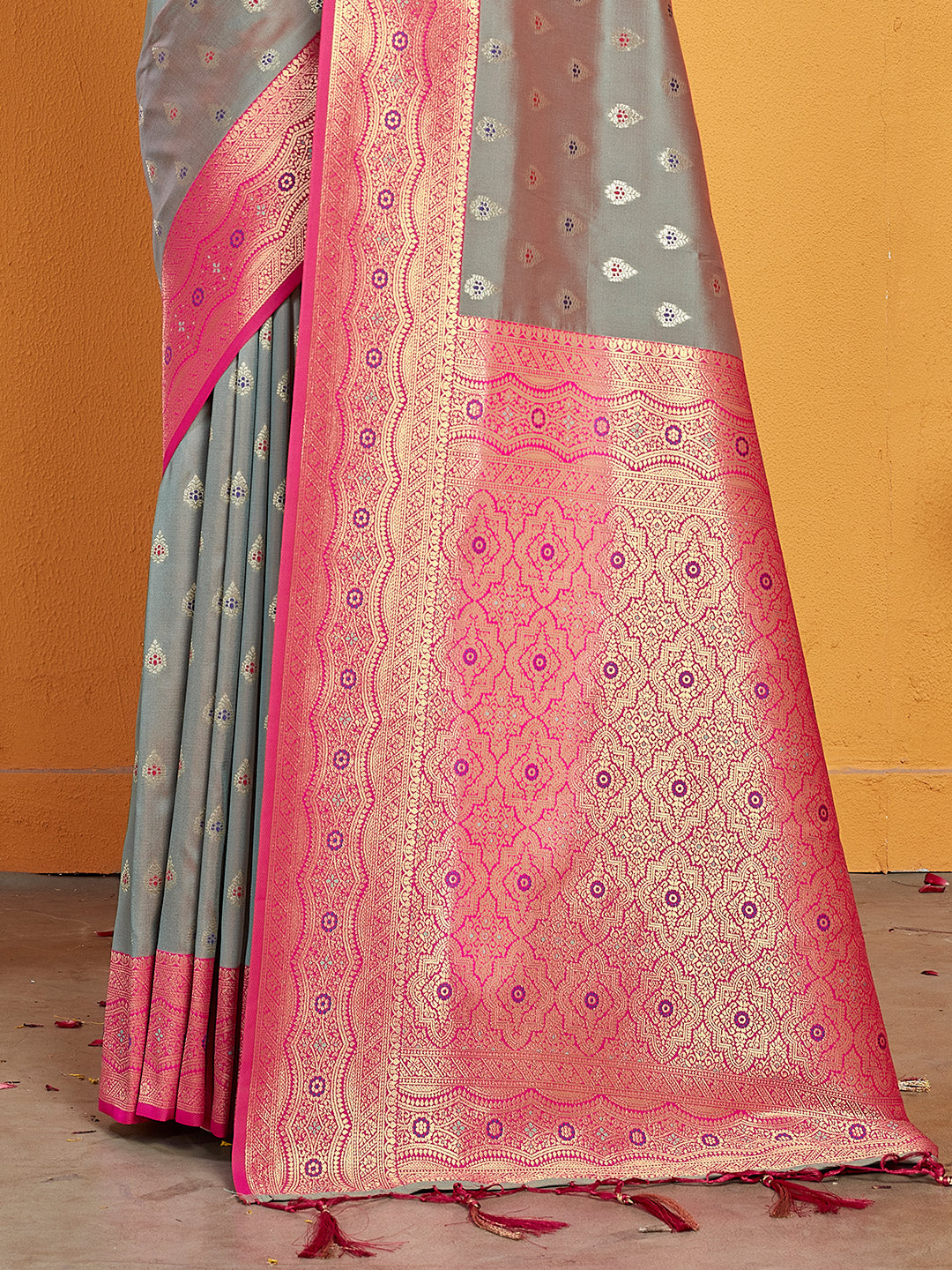 Women's Cream Banarasi Silk Woven Work Traditional Tassle Saree - Sangam Prints