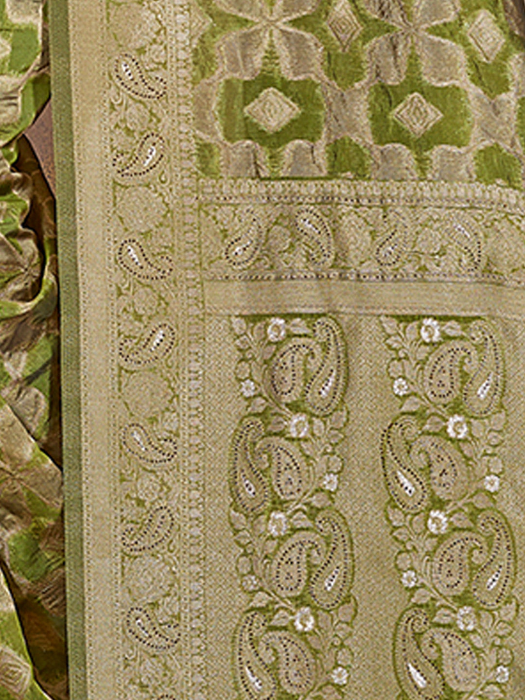 Women's Green ORGANZA Woven Zari Work Traditional Tassle Saree - Sangam Prints