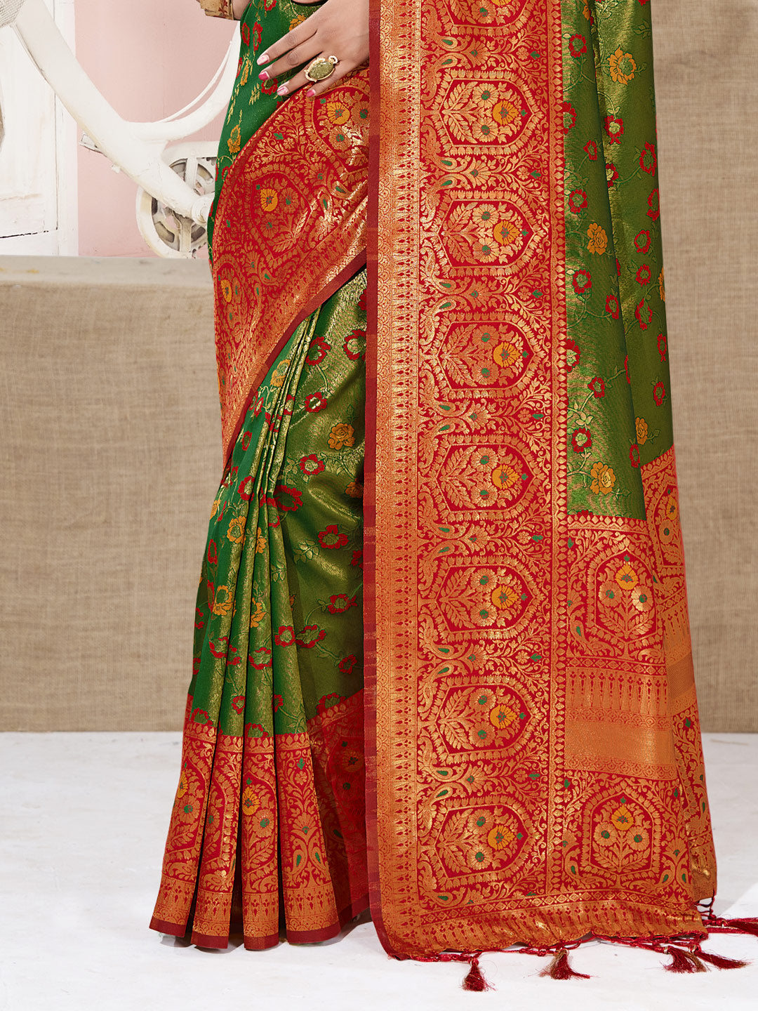 Women's Green KanJivaram Silk Woven Work Traditional Tassle Saree - Sangam Prints