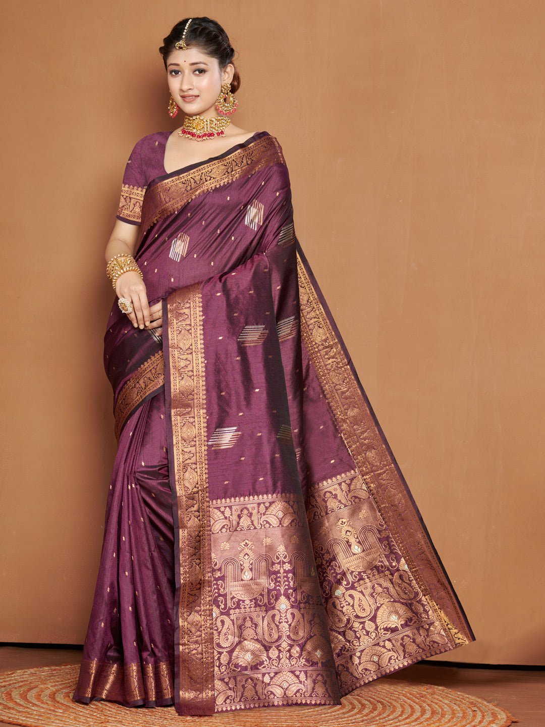 Women's Purple Banarasi Silk Woven Zari Work Traditional Saree - Sangam Prints