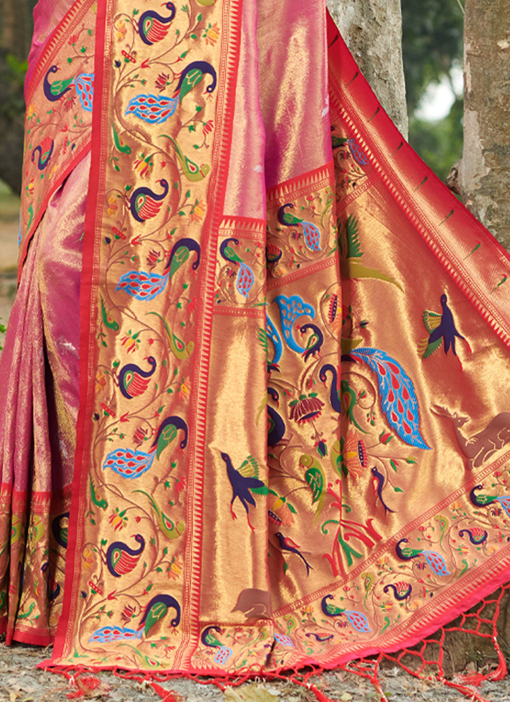Women's Pink Paithani Silk Woven Zari Work Traditional Tassle Saree - Sangam Prints