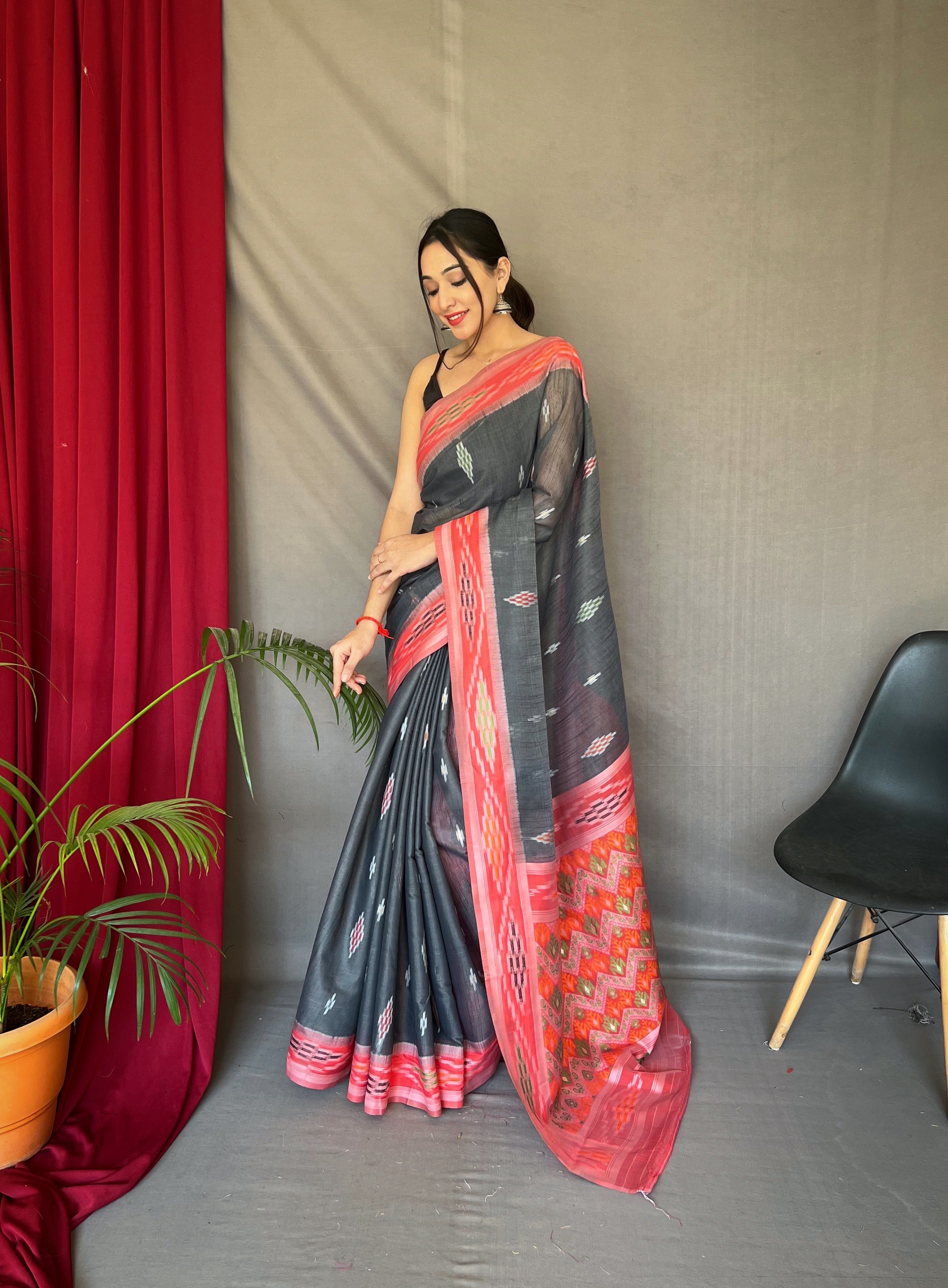 Women's Cotton Ikat Woven Saree Black - Tasarika