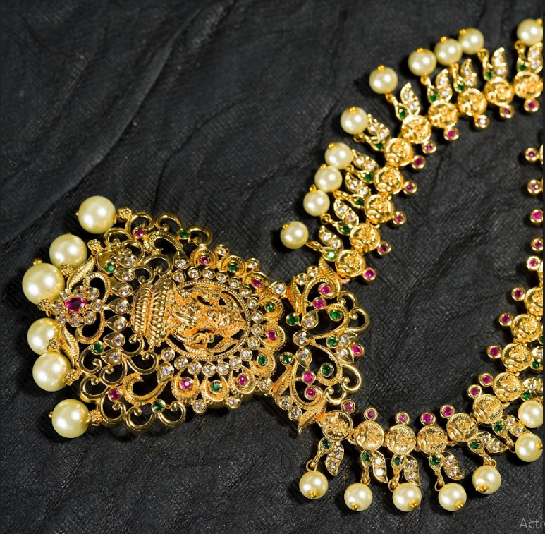 Women's Laxmiji Necklace Set Gold Plated  - Alankara