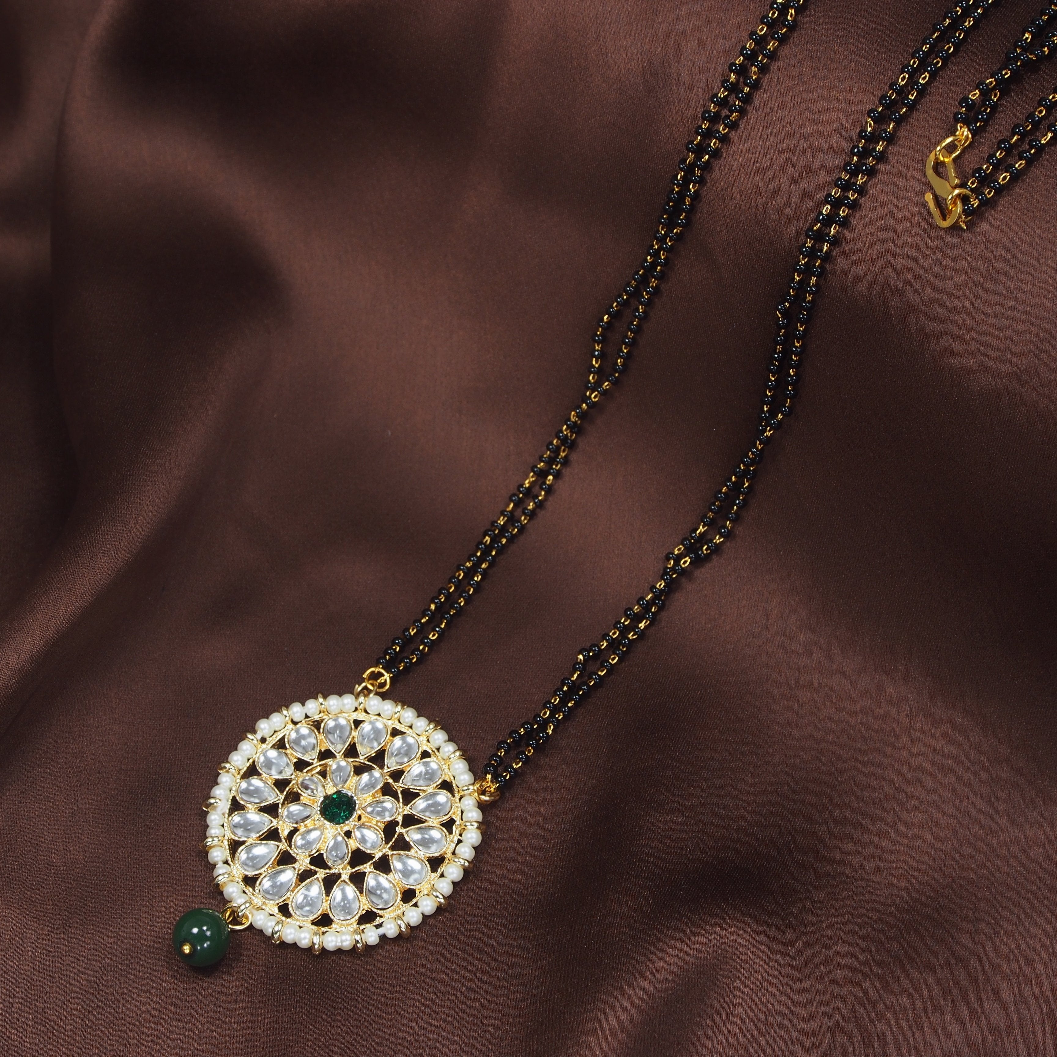 Women's 18k Gold Plated Traditional Pearl Kundan Studded Pendant Mangalsutra - I Jewels