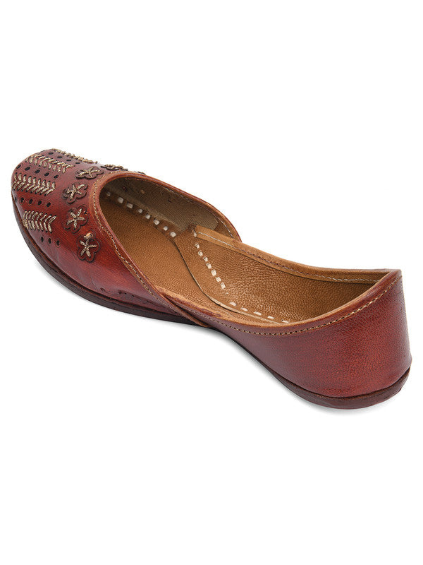 Women's Brown Zari Womens Indian Ethnic Leather Footwear - Desi Colour