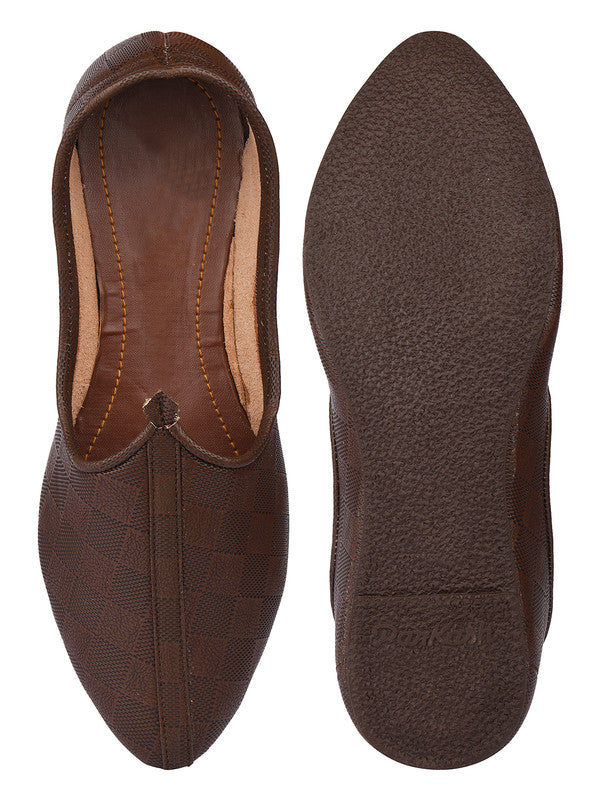 Men's Indian Ethnic Party Wear Textured Brown Footwear - Desi Colour