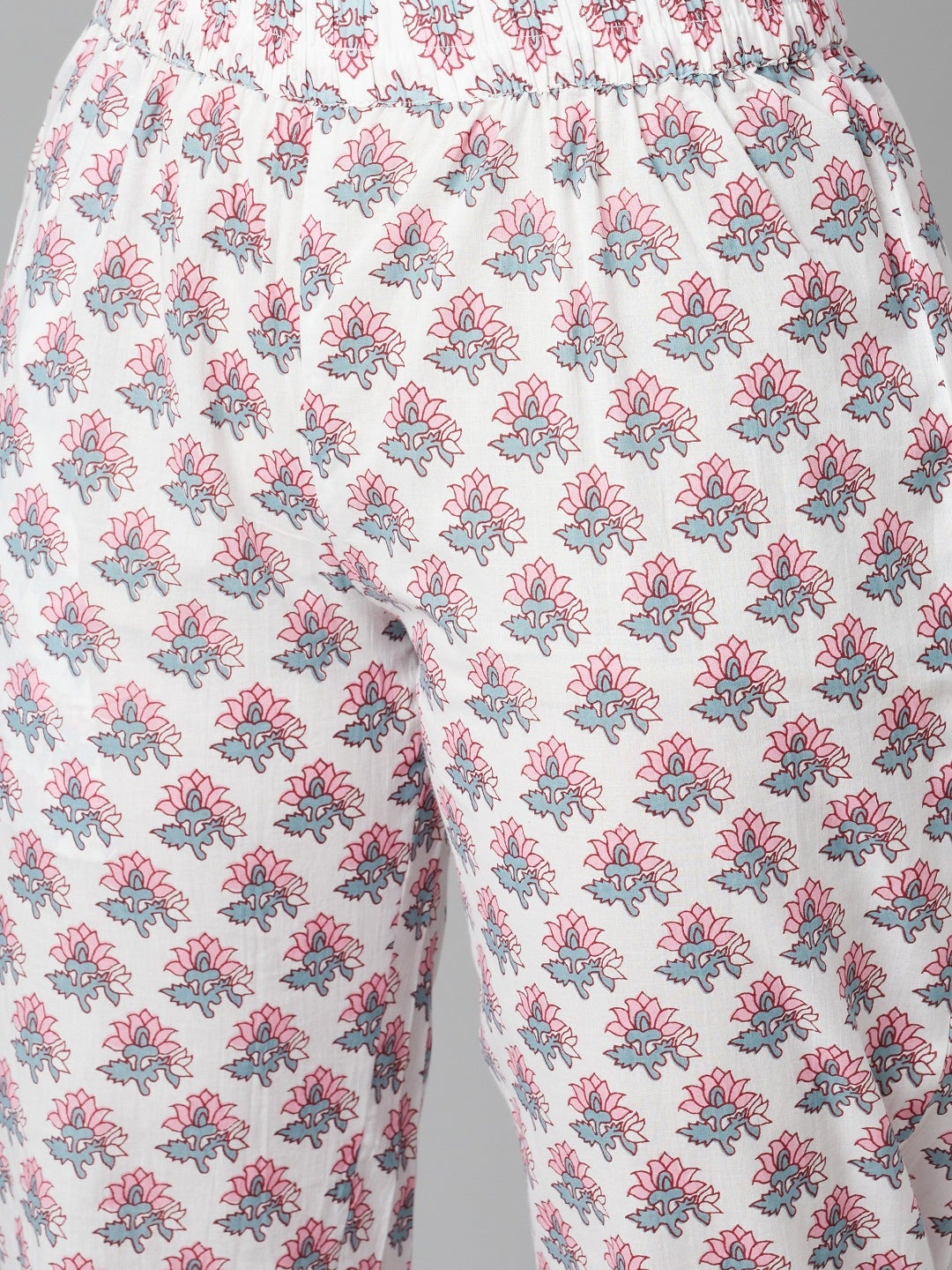 Women's Grey Pastel Floral Printed Cotton Kurta Pant Set - Noz2Toz