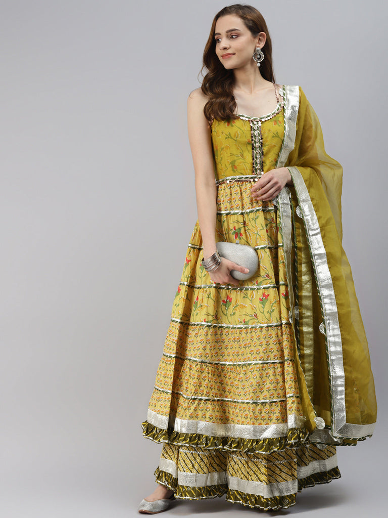Women's Yellow Cotton Sleeves Less Anarkali Skirt Set With Dupatt