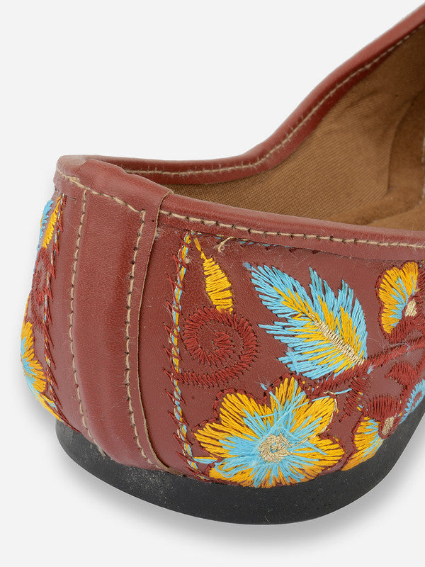 Women's Maroon Florals Indian Ethnic Comfort Footwear - Desi Colour