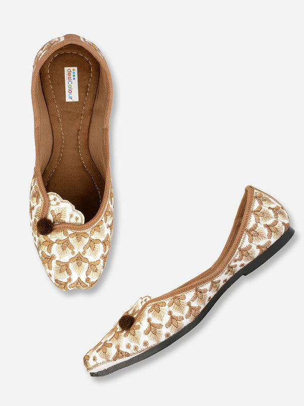 Women's Offfwhite Designer Embroidered Womens Indian Ethnic Comfort Footwear - Desi Colour