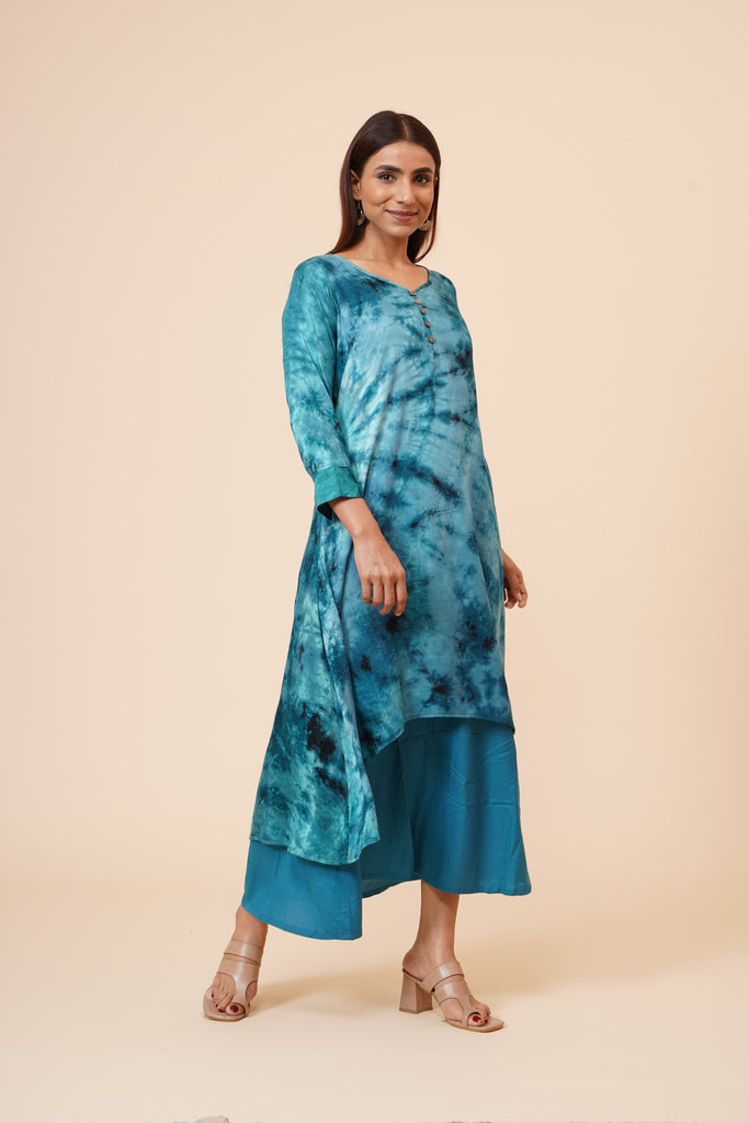 Women's Indian Tie N Dye Kurti With Wooden Button Placket And Cuff
