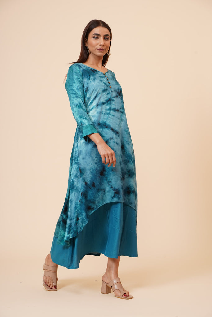 Women's Indian Tie N Dye Kurti With Wooden Button Placket And Cuff