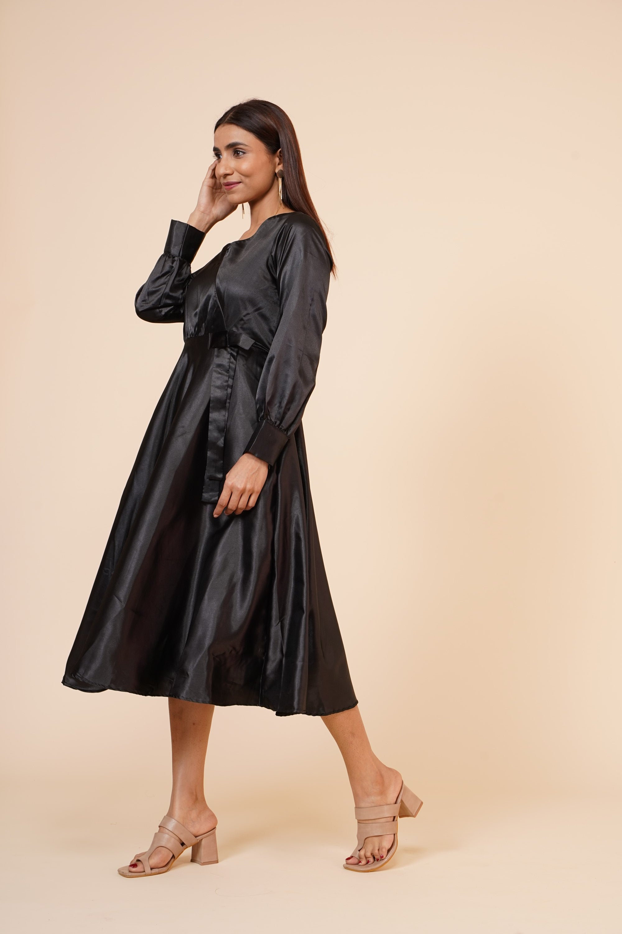 Women's Empire Line With Cuff Satin Wrap Dress Black XL Women's Empire Line With Cuff Satin Wrap Dress Black XL