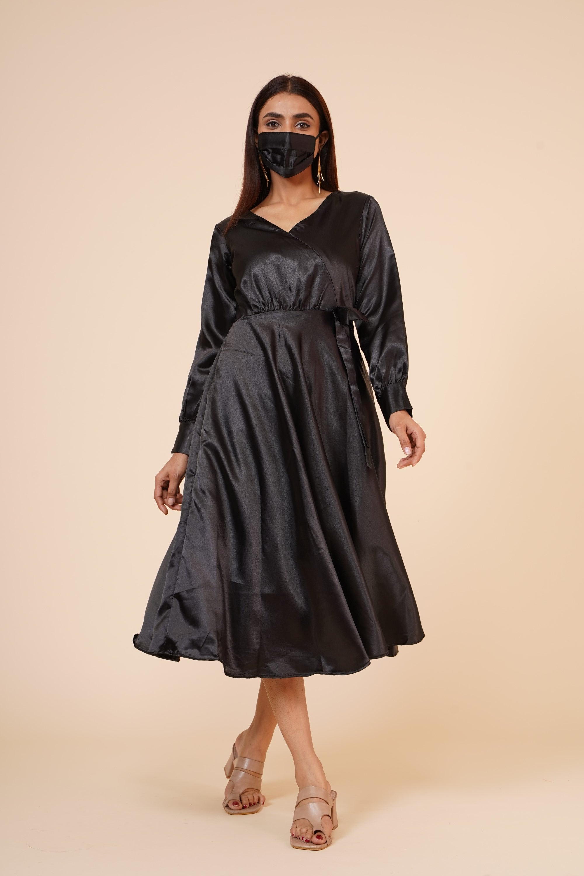 Women's Empire Line With Cuff Satin Wrap Dress Black XL