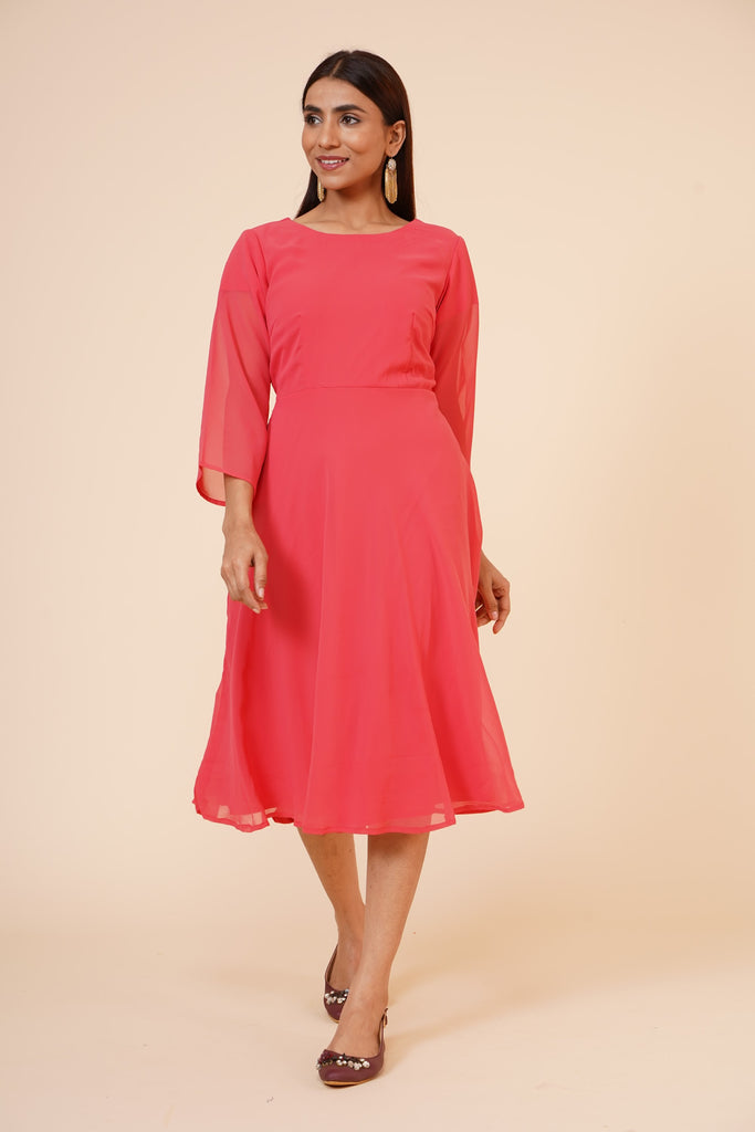 Women's Round Neck Georgette Party/ Casual Dress In Peach