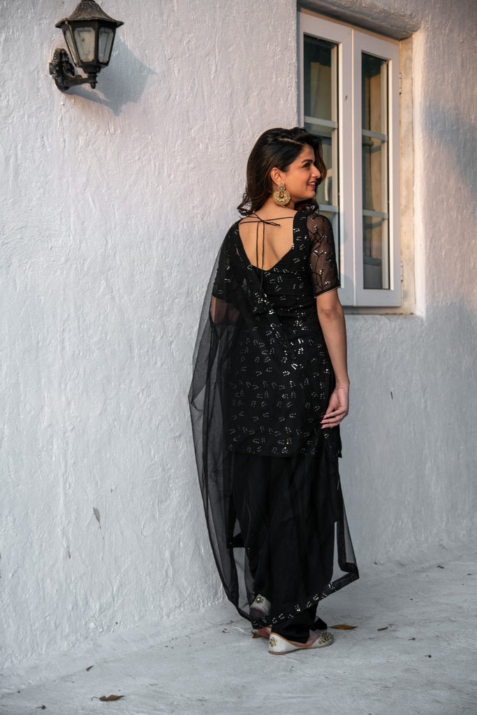 Women's Black and gold Patialla