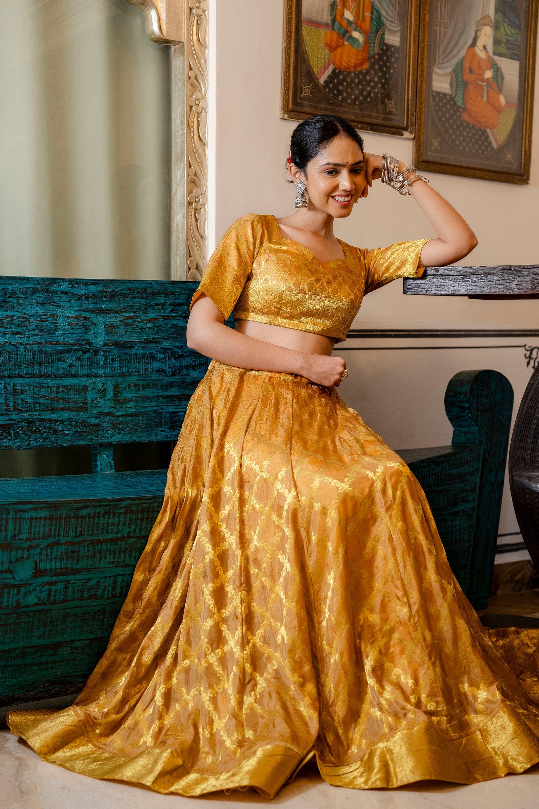 Buy Wahe-NOOR Women's Golden Bail Embellished Net Dupatta Online at Best  Price | Distacart