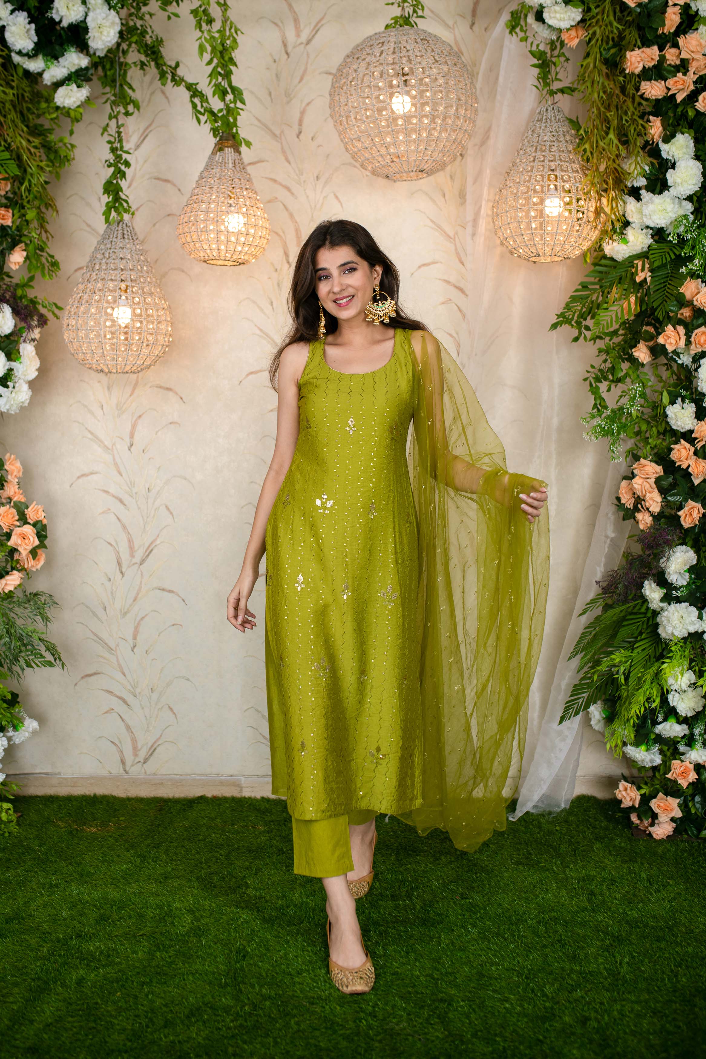 Women's Mehendi Green Kurta Set Green / XL | Trendia Global Women's Mehendi Green Kurta Set Green / XL | Trendia Global