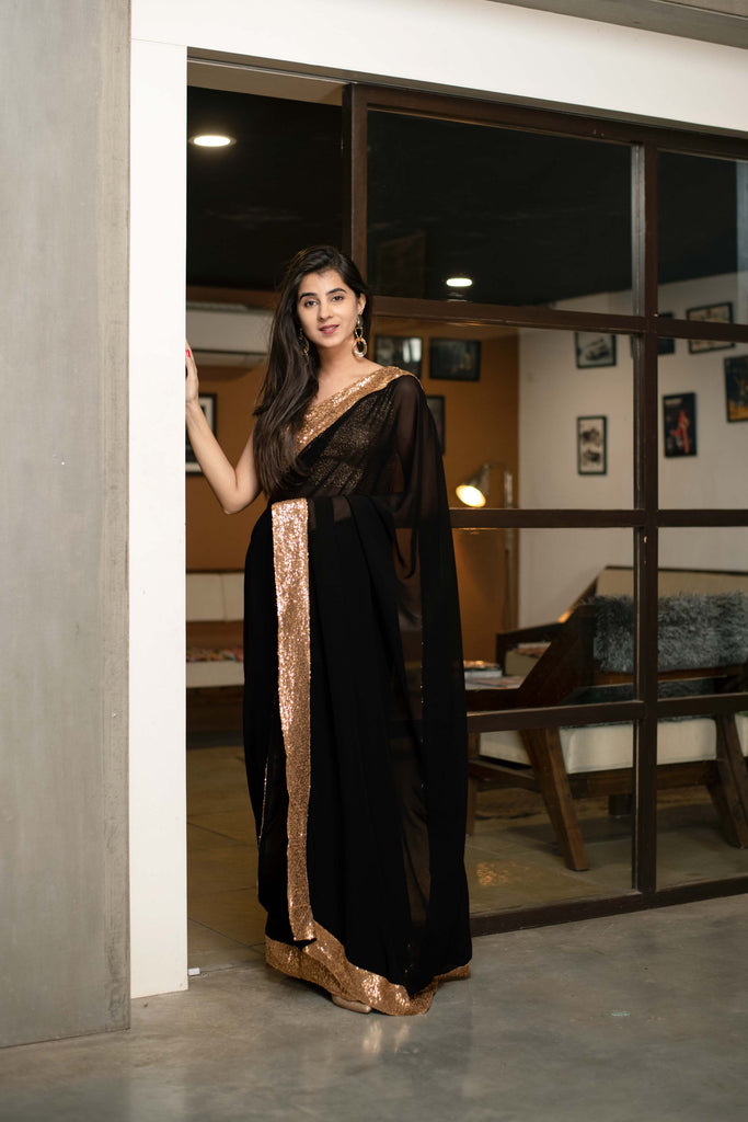 Women's Black Georgette Saree With Blouse