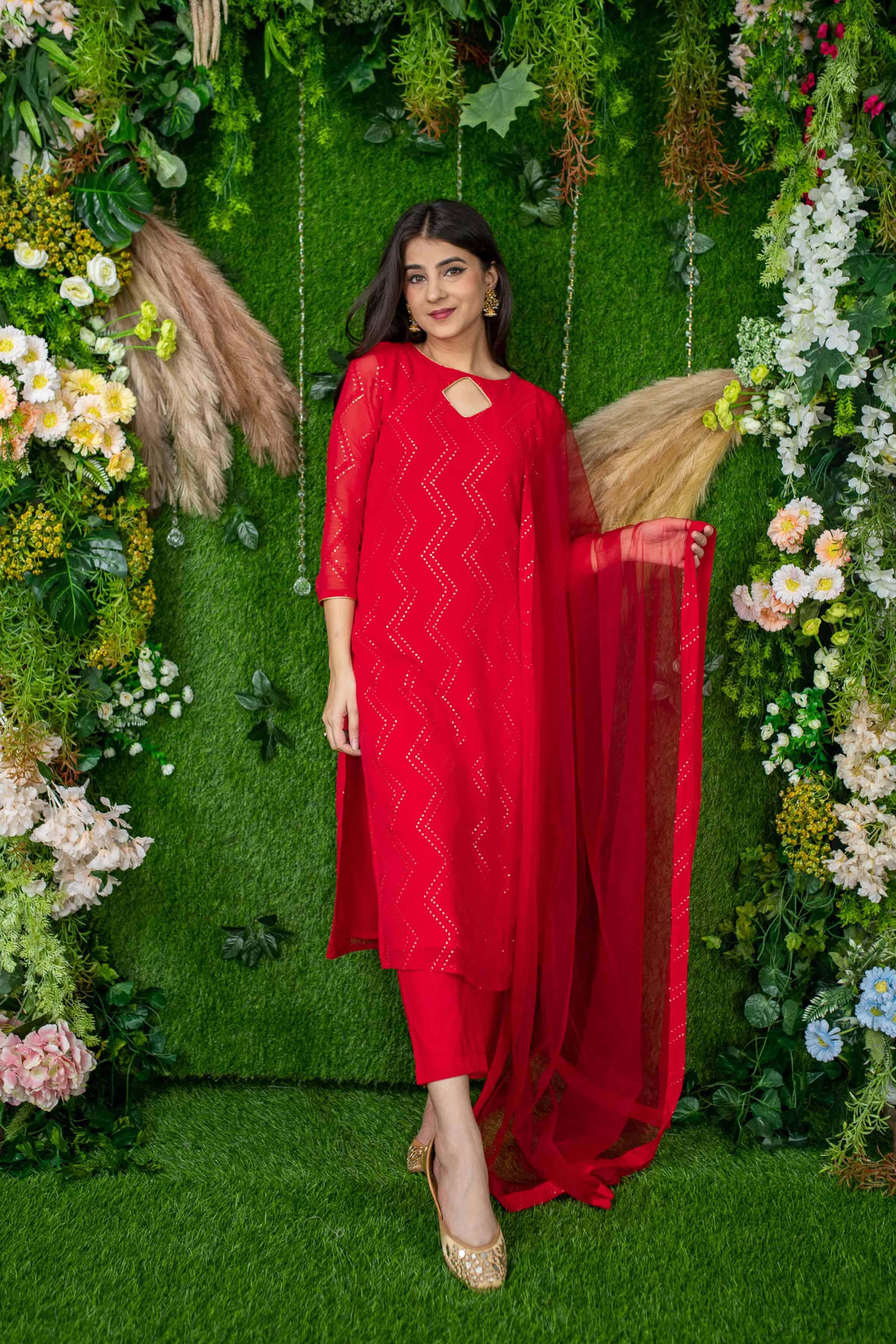 Women's Red Thread Work Kurta Set - Label Shaurya Sanadhya