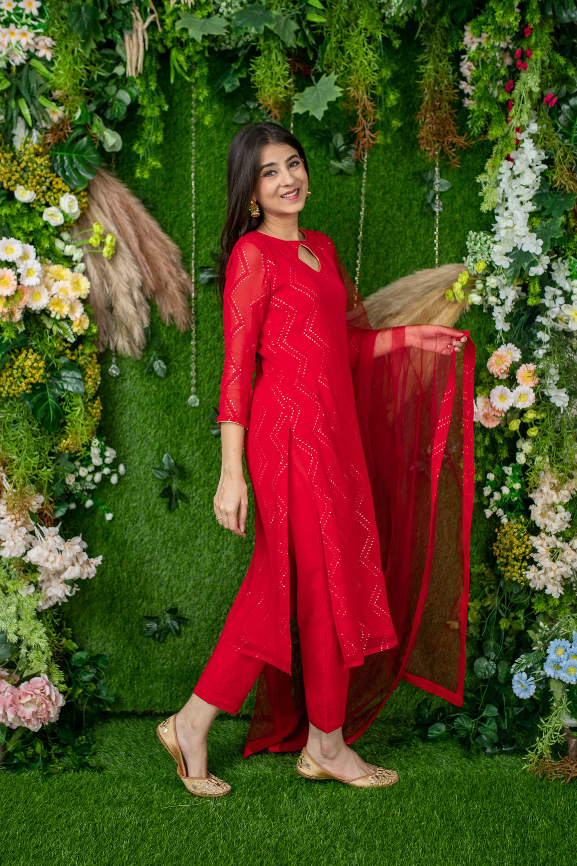 Women's Red Thread Work Kurta Set - Label Shaurya Sanadhya