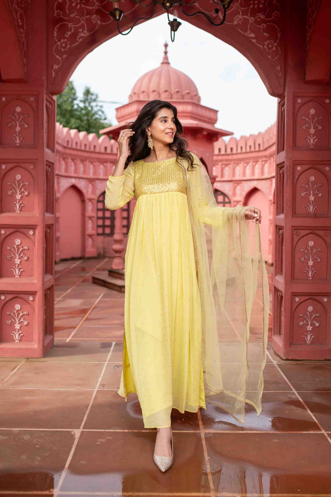 Women's Light Yellow Nayra KurtaÂ Set
