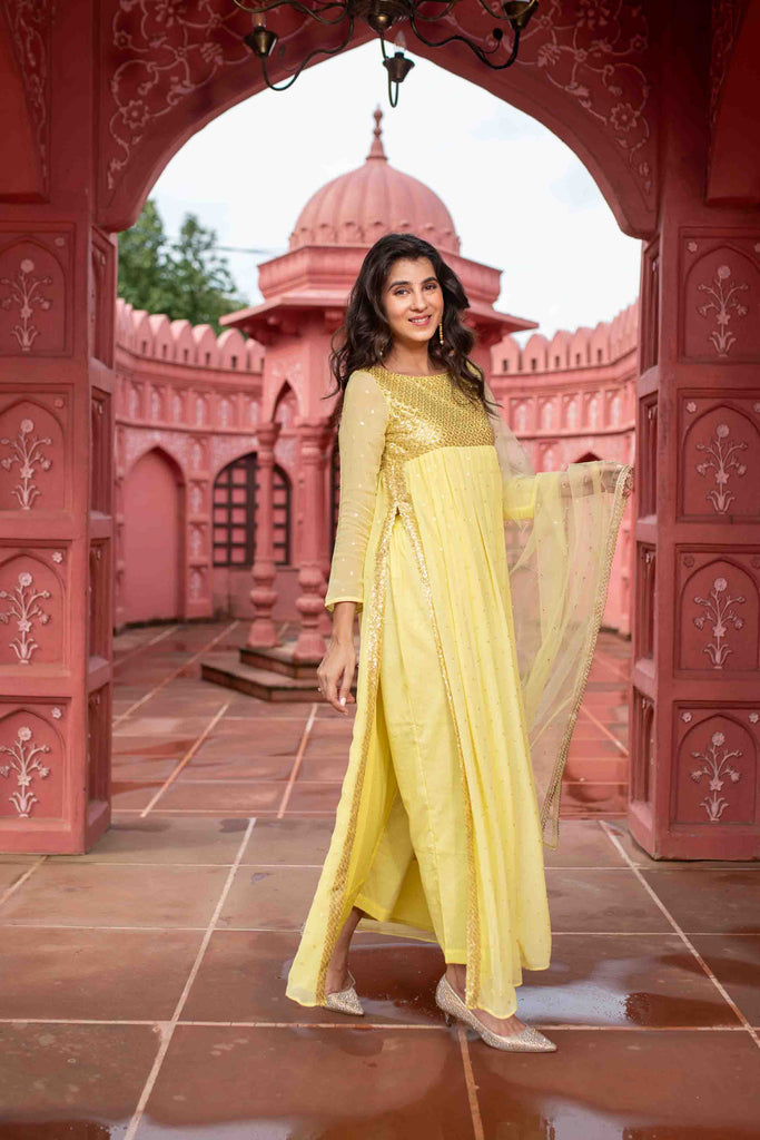 Women's Light Yellow Nayra KurtaÂ Set