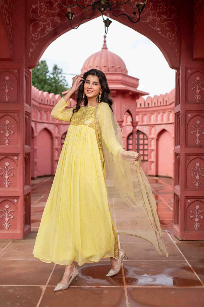 Women's Light Yellow Nayra KurtaÂ Set
