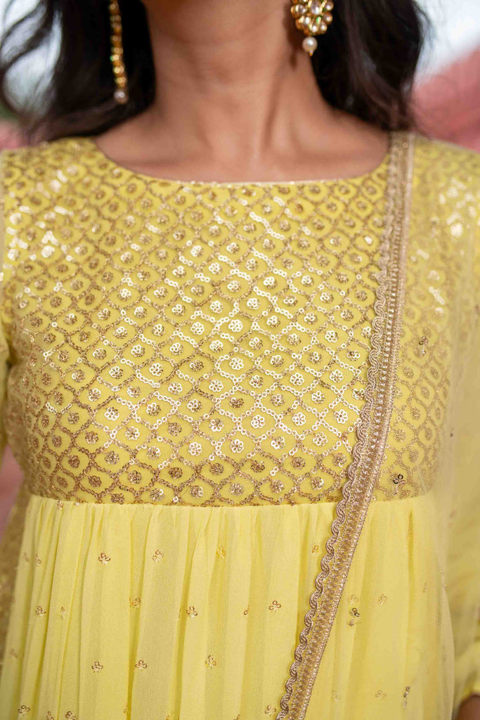 Women's Light Yellow Nayra KurtaÂ Set