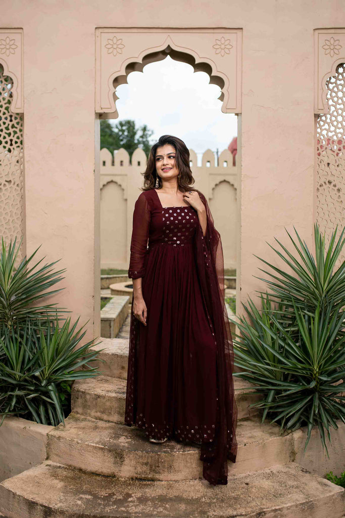 Women's Maroon nayra cut kurtaÂ set