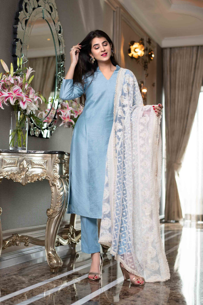 Women's White Thread Work Dupatta With Kurta Set