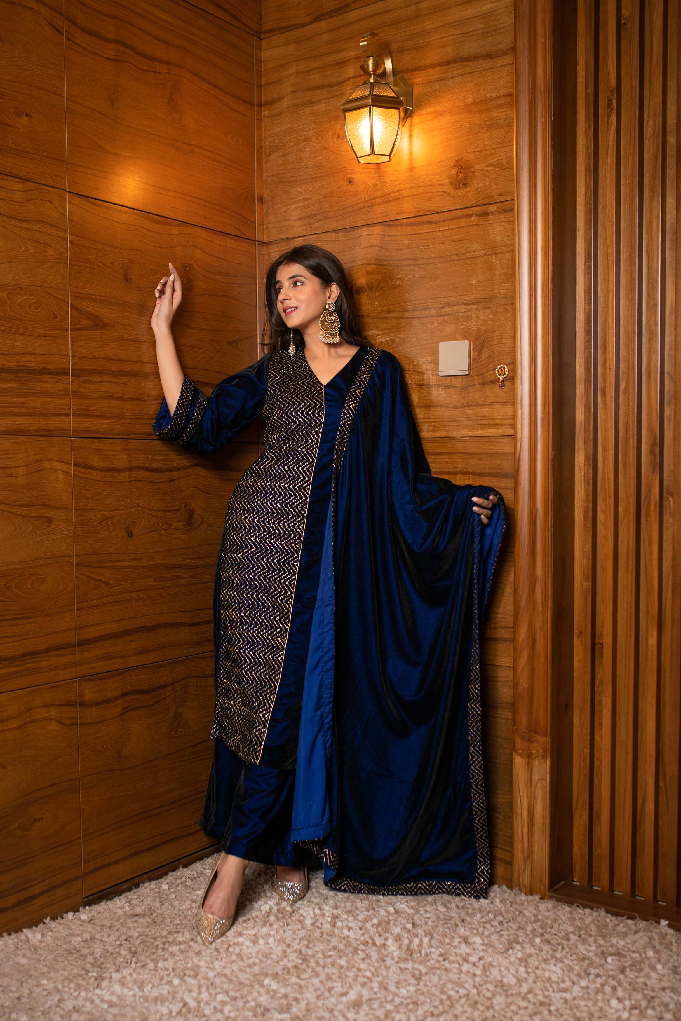 Women's Royal Blue Pannel Kurta Set - Label Shaurya Sanadhya