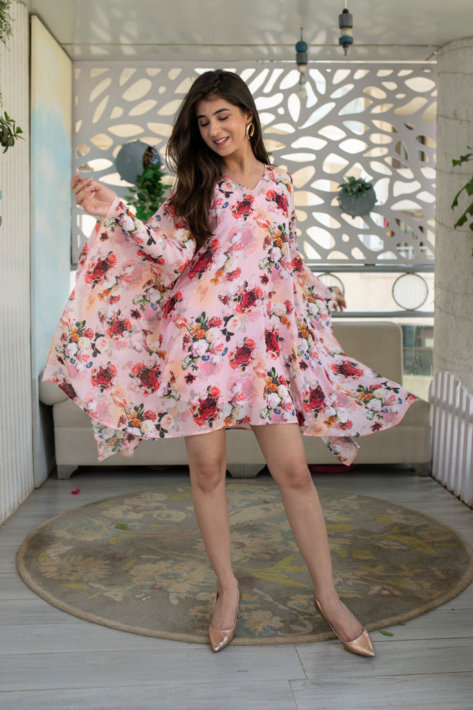 Women's Peach Floral Kaftan With Slip (1pc)